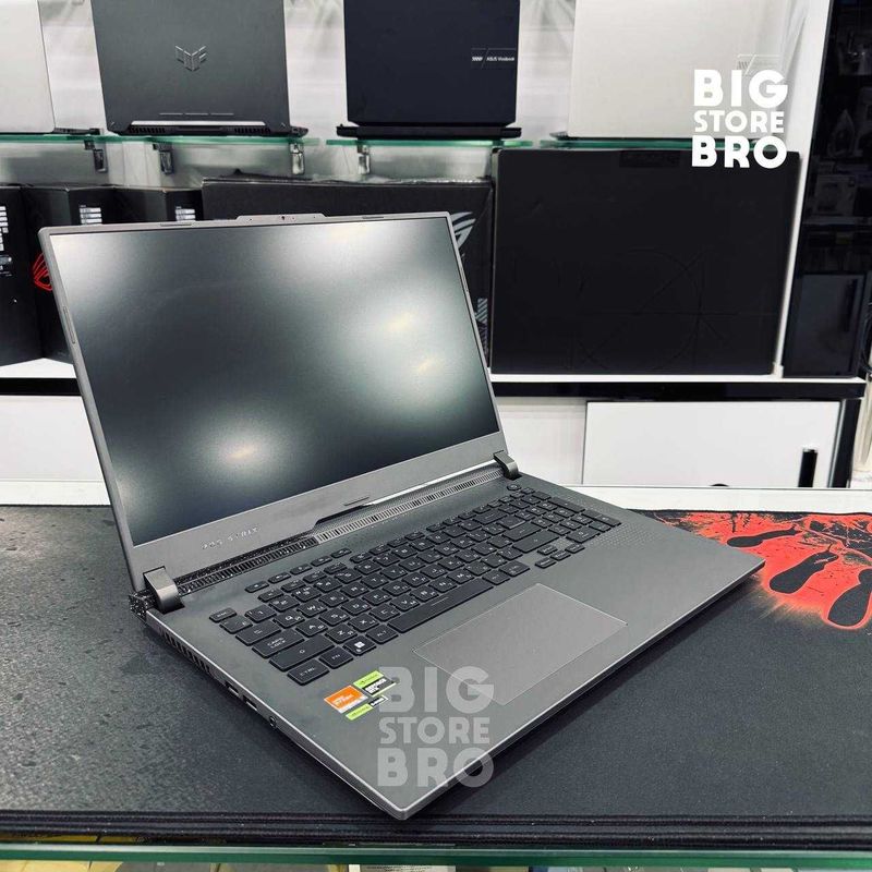 Noutbuk Asus ROG Strix G17 | AMD Ryzen 9 7845HX | RTX 4060 8GB Noutbuk Asus ROG Strix G17 | AMD Ryzen 9 7845HX | RTX 4060 8GB