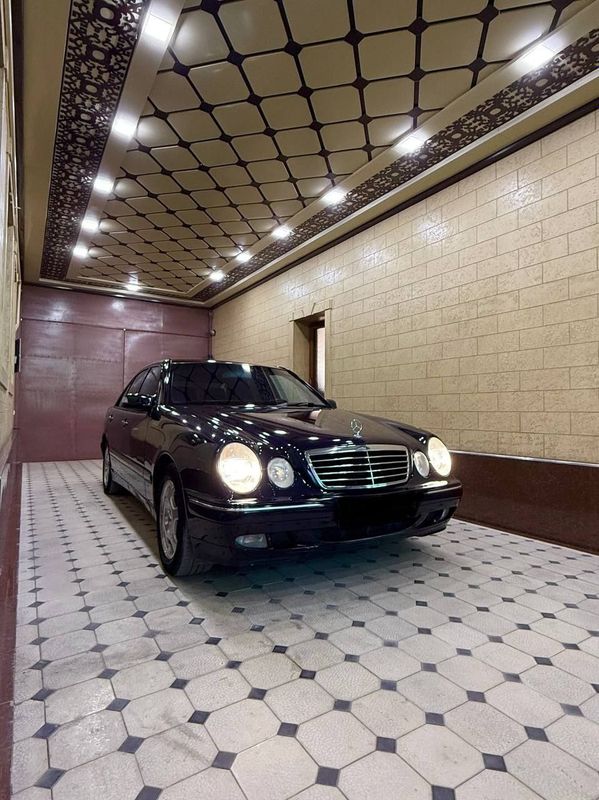 Mersedes w 210 2001 йи 112 матор 3.2 Пробег 271.000км Холати Mersedes w 210 2001 йи 112 матор 3.2 Пробег 271.000км Холати