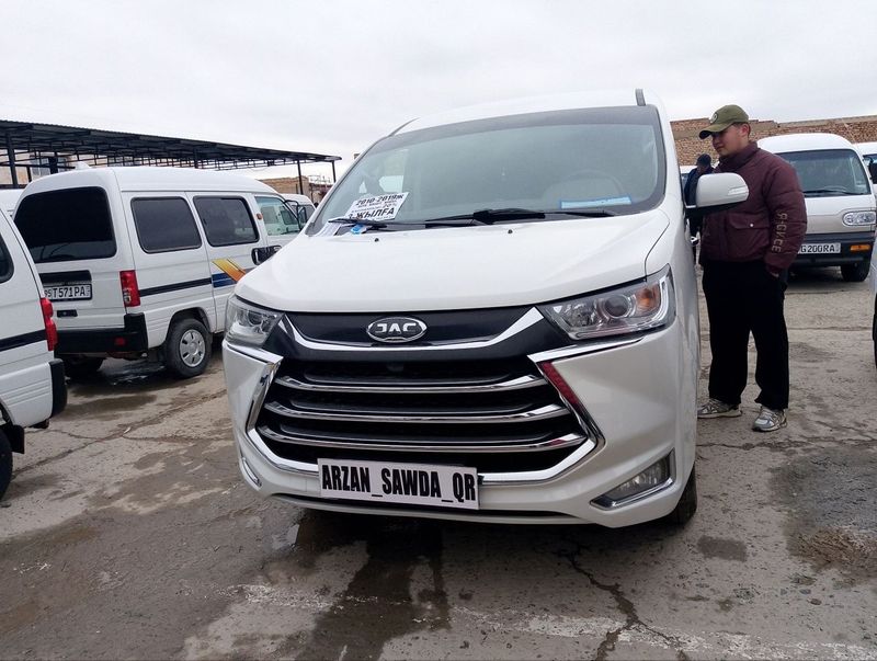 JAC M4 жағдайы жақсы бахасы келисимли...