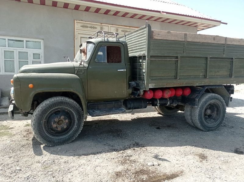 Gaz-53 samasval xolati zoʻr ishga tayor kamchilik yoq Gaz-53 samasval xolati zoʻr ishga tayor kamchilik yoq