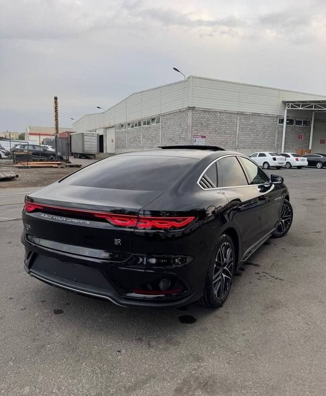 Byd Han 701 Smart drive 2025 Toshkentda avtosalonda tayyor Byd Han 701 Smart drive 2025 Toshkentda avtosalonda tayyor