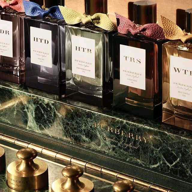 Burberry London Tudor Rose на распив, Parfum, UK. Burberry London Tudor Rose на распив, Parfum, UK.