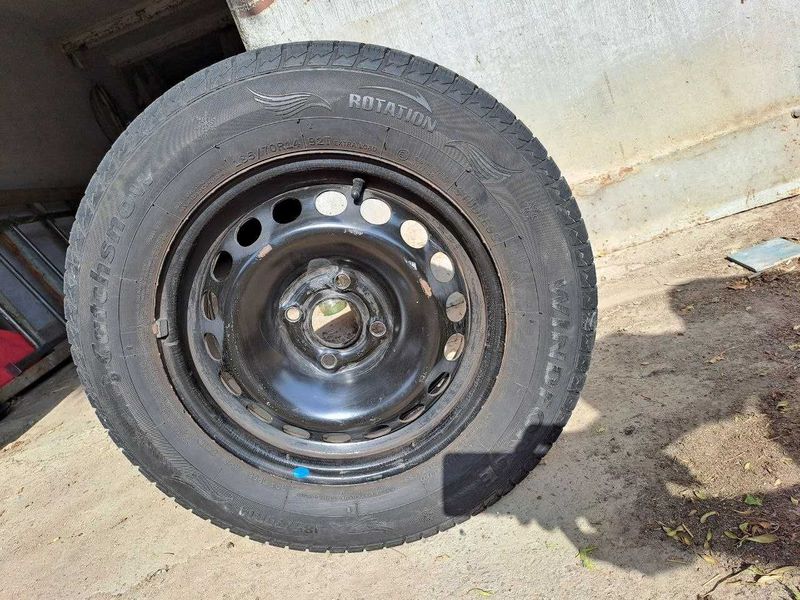 Автошины зимние С дисками 185/70R14