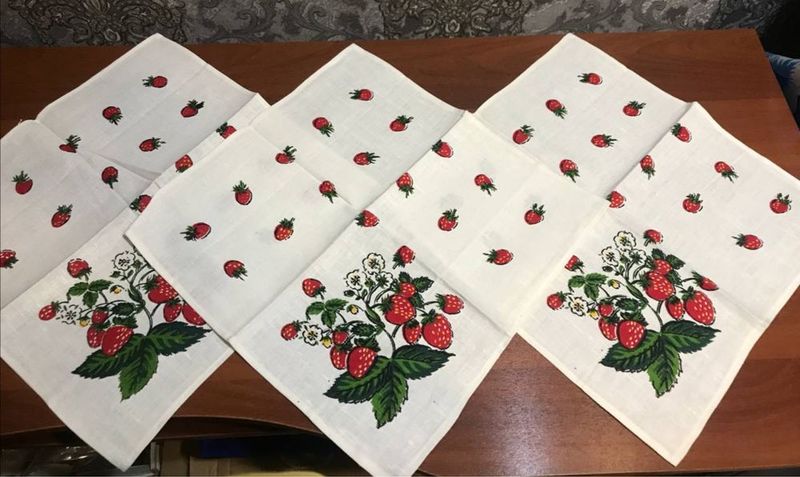 Полотенца новые кухоные,салфетки новые.лен.ссср Полотенца новые кухоные,салфетки новые.лен.ссср