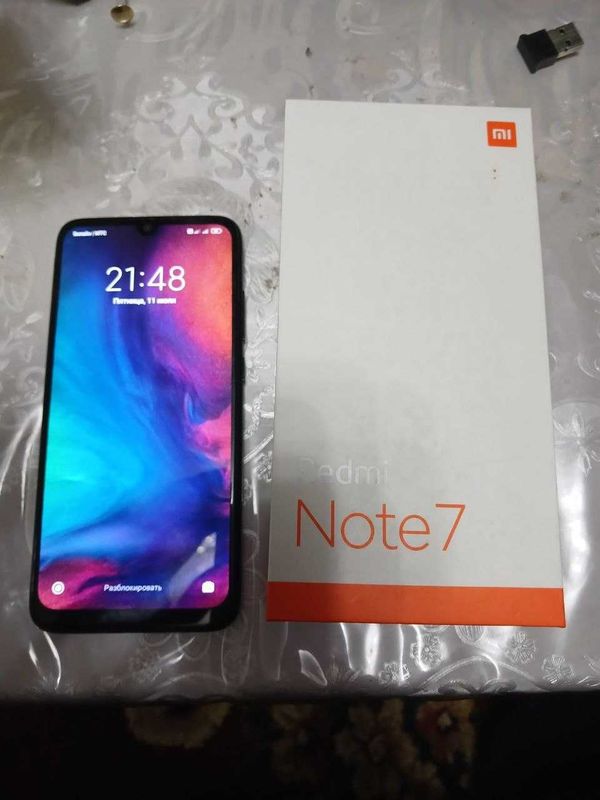 Продается срочно! Redmi Note 7 4/128 с коробкой в идеальном состоянии.
