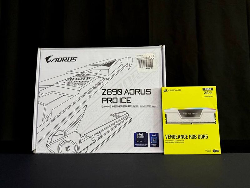 Corsair Vengeance RGB White 2x16GB + Gigabyte Z890 Aorus PRO ICE WiFi7 Corsair Vengeance RGB White 2x16GB + Gigabyte Z890 Aorus PRO ICE WiFi7