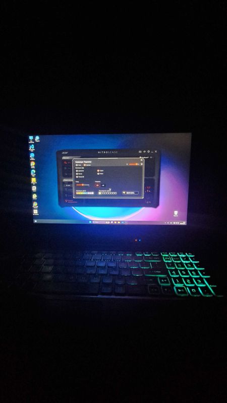 acer nitro 5 i7 11800H acer nitro 5 i7 11800H