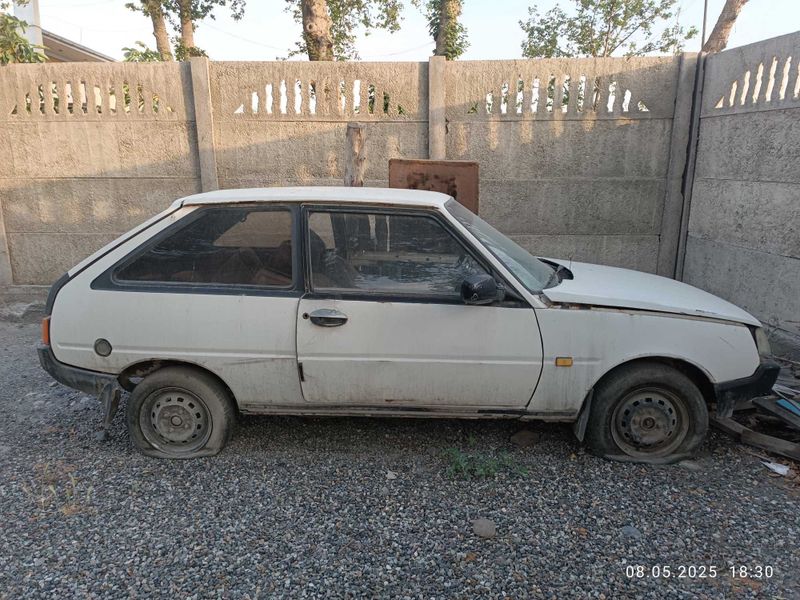 Автомобиль ЗАЗ Таврия 1102 Автомобиль ЗАЗ Таврия 1102
