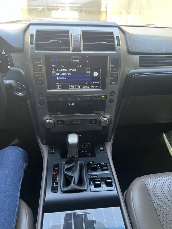 Срочно продаётся LEXUS GX460 Срочно продаётся LEXUS GX460
