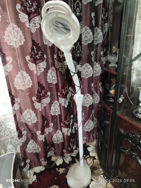 Лампа для салон красоты