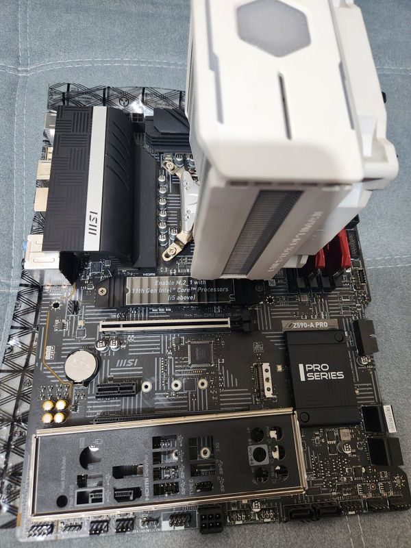 Мощный игровой комплект Z590/i5 11600K Мощный игровой комплект Z590/i5 11600K