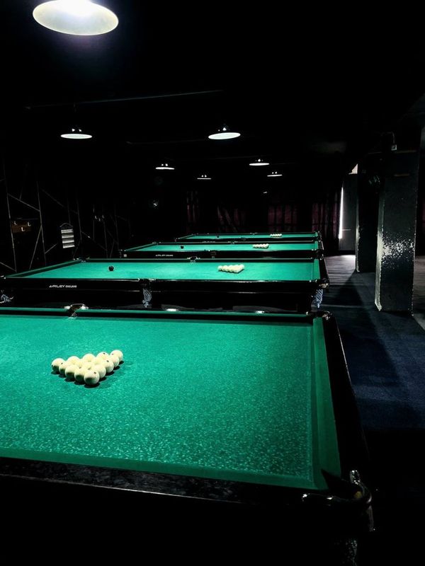 Billiard stoll sotiladi Riley arginal zavatskoy bort 5 bo’lakli Billiard stoll sotiladi Riley arginal zavatskoy bort 5 bo’lakli