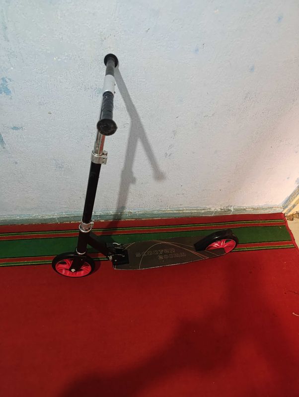 Продаётся Самокат scoter 200mm Продаётся Самокат scoter 200mm
