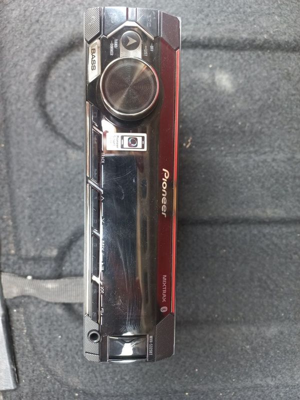Pionner MVH-S325BT