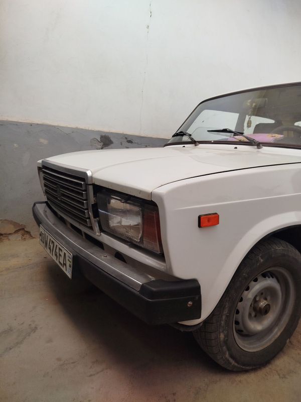 Vaz 2107 yaxshi xollatda Vaz 2107 yaxshi xollatda