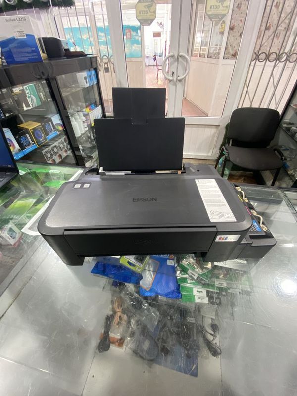 Epson L121 sotiladi Epson L121 sotiladi