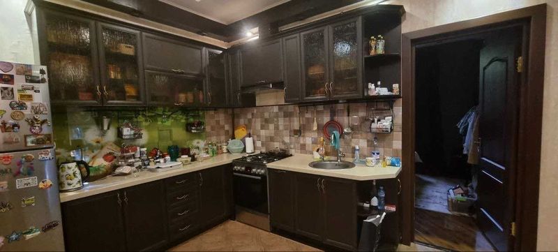 Продается кухонная мебель + диван Продается кухонная мебель + диван