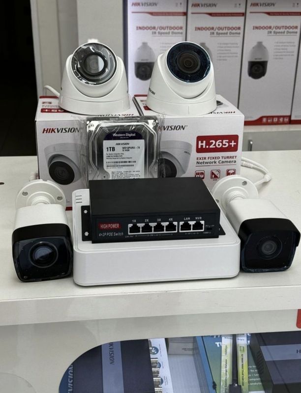 Камера Hikvision IP 2 MP 4 штук