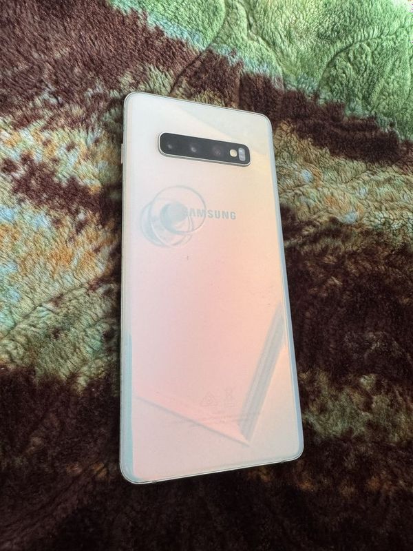 Galaxy s 10 plus 128 gb Galaxy s 10 plus 128 gb