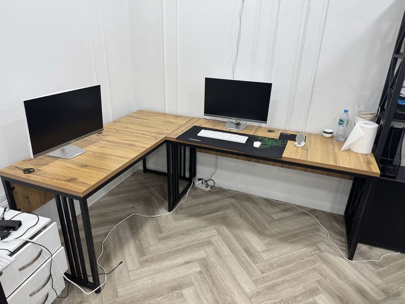 Office uchun ideal mebel stol