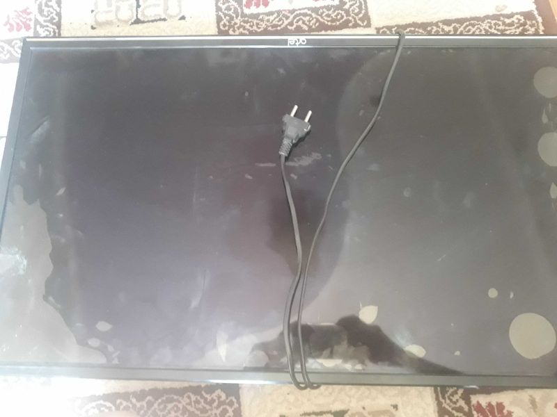 Artel tv 32 ekran singan Artel tv 32 ekran singan