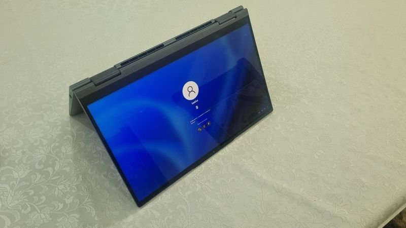 Продается Lenovo yoga 7(2in 1) 15"