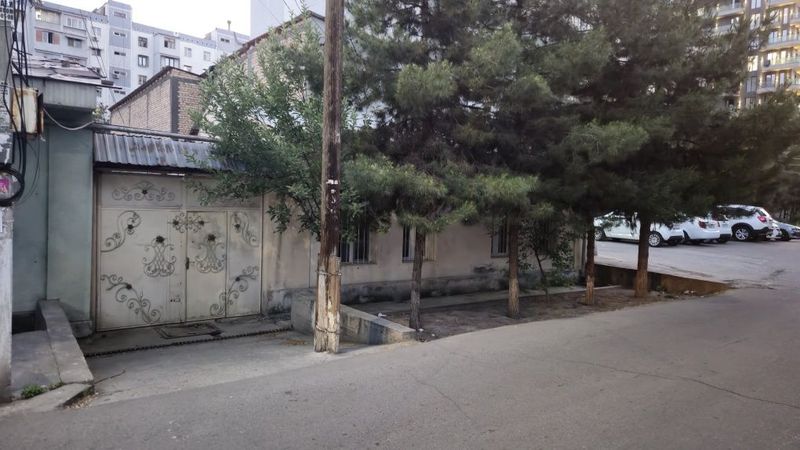 Своя, Сдаётся участок с 4-комнатным строением под бизнес или жилую ква Своя, Сдаётся участок с 4-комнатным строением под бизнес или жилую ква