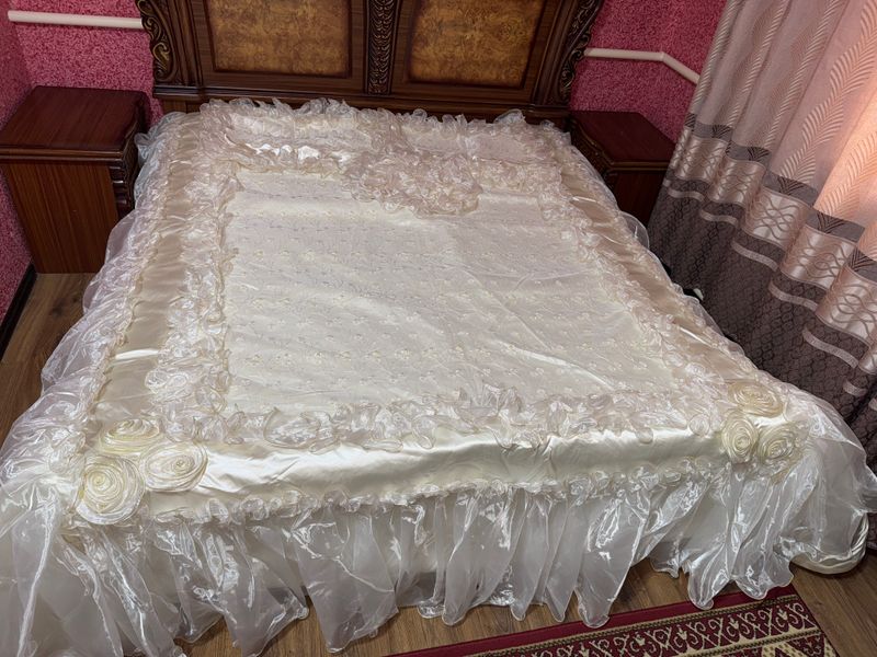 Покрывало на кровать