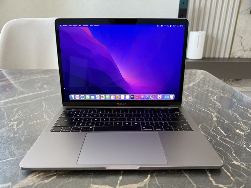 MacBook Pro 13 TouchBar 2017год. A1706. Core i5/8/256/ Retina MacBook Pro 13 TouchBar 2017год. A1706. Core i5/8/256/ Retina