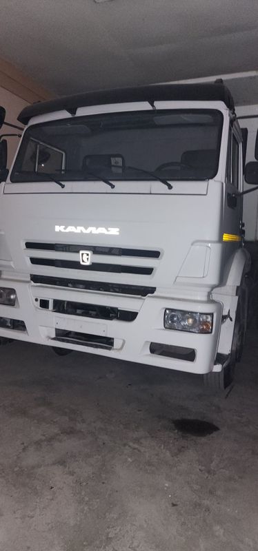 KAMAZ 6520 yurgani 75000