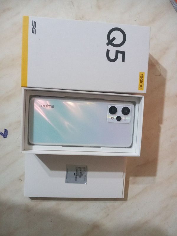 Realme Q5 5G srochna sotiladi