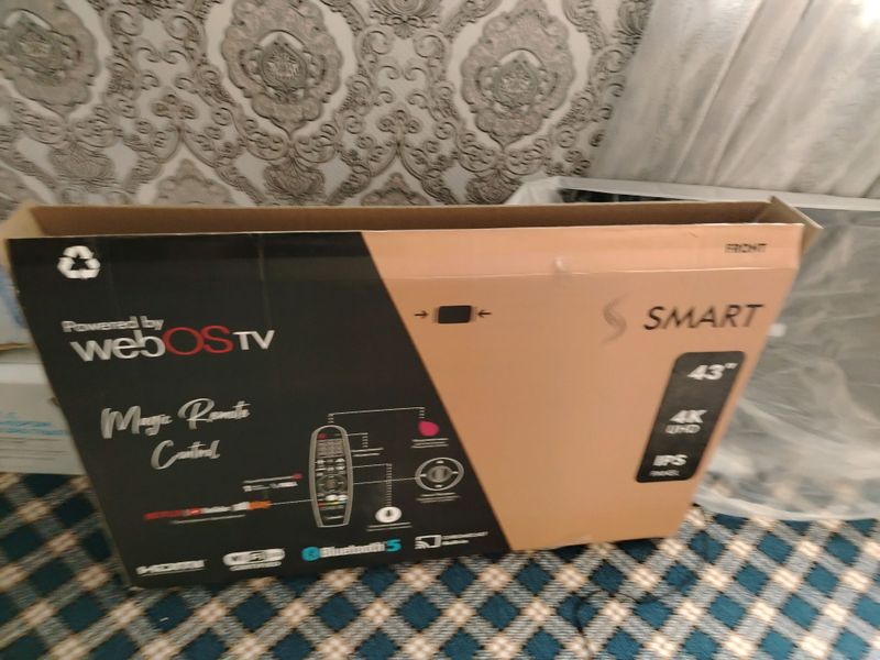 TV SSmart 43 weboss 4K TV SSmart 43 weboss 4K
