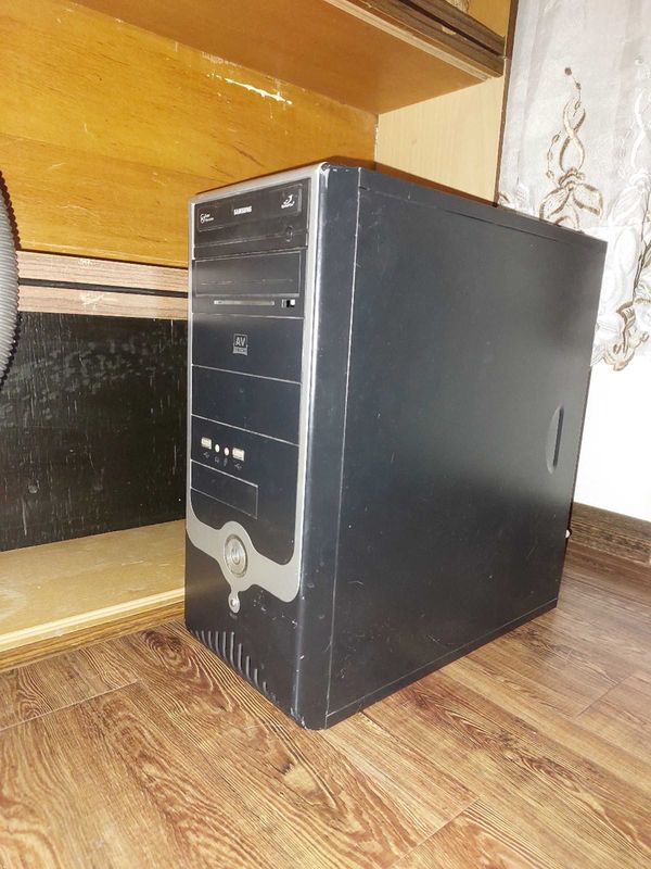 Продаётся настольный компьютер Продаётся настольный компьютер
