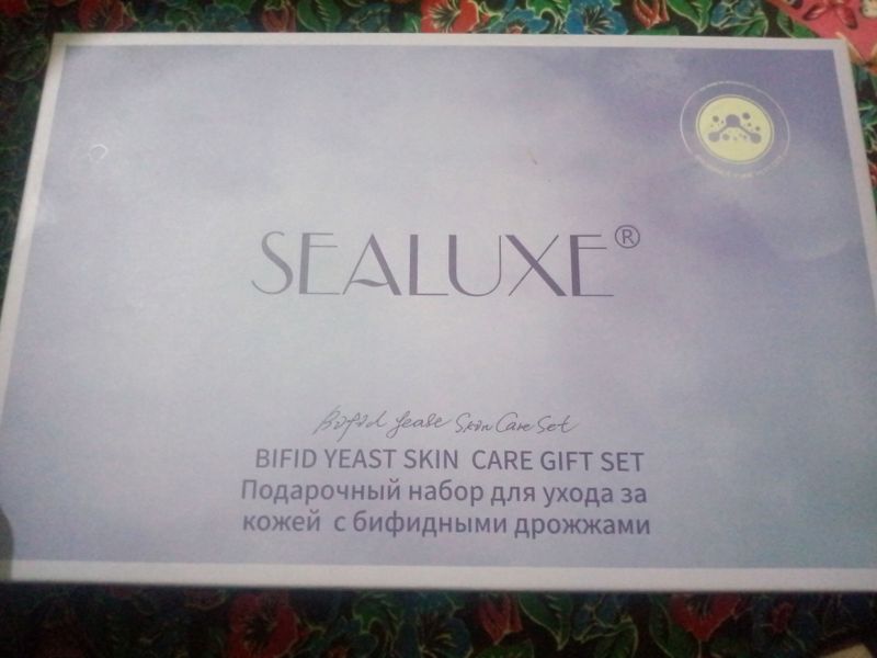 GrenLife yuz parvarish nabori! Qora nuqtalar va