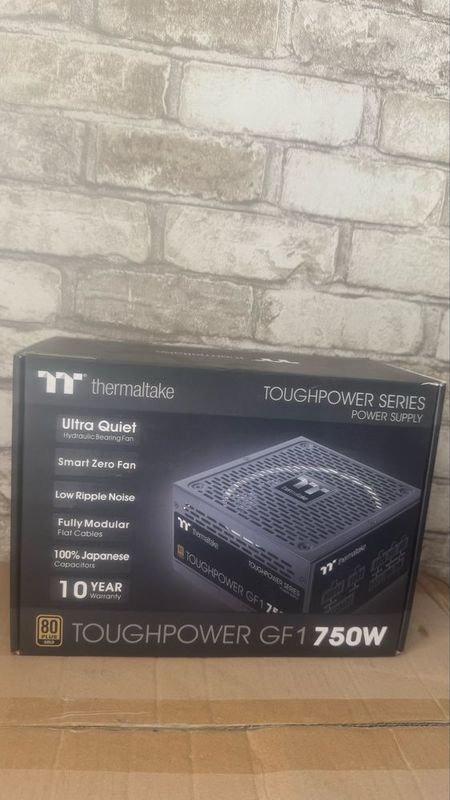 Thermaltake 750W полный комплект Thermaltake 750W полный комплект