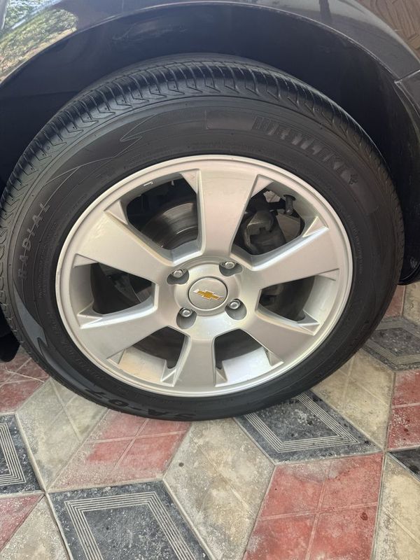 Jenrta diska 16 baloni bilan Jenrta diska 16 baloni bilan
