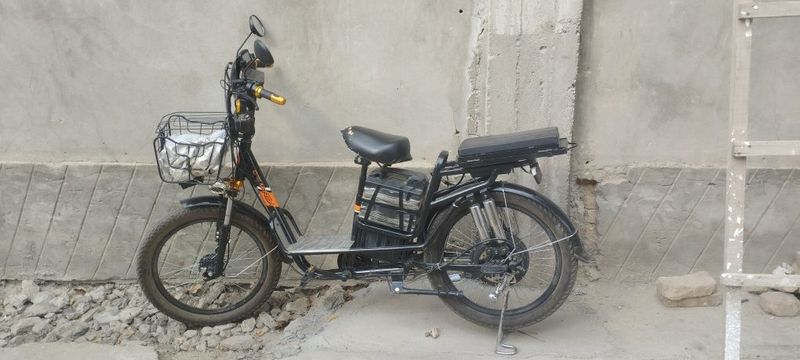Velo skuter sotiladi