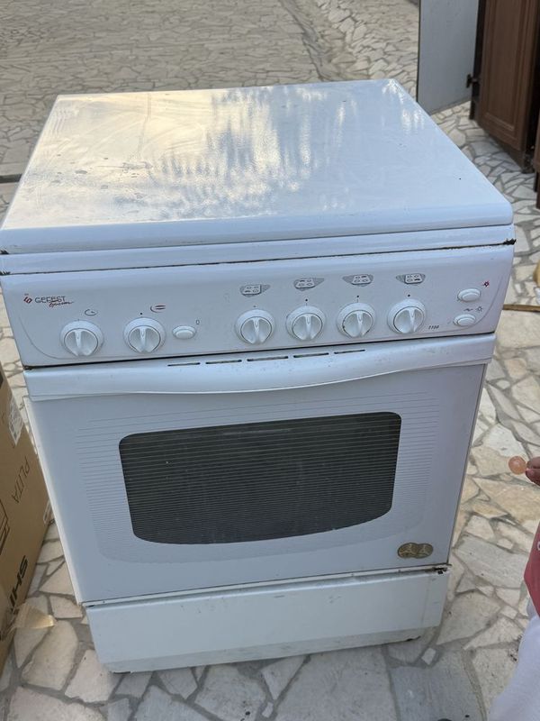 Gaz plita duxovkasi xam ishlaydi Gaz plita duxovkasi xam ishlaydi