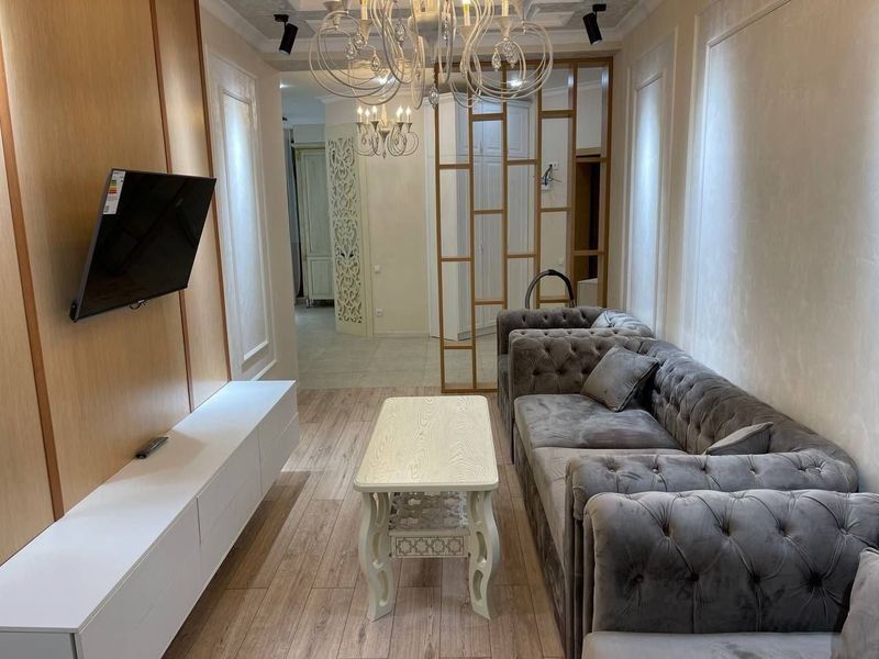 Сдаётся 2х ком квартира, ЖК Parisien, ор-р: 1я нотариальная, 70 м² Сдаётся 2х ком квартира, ЖК Parisien, ор-р: 1я нотариальная, 70 м²