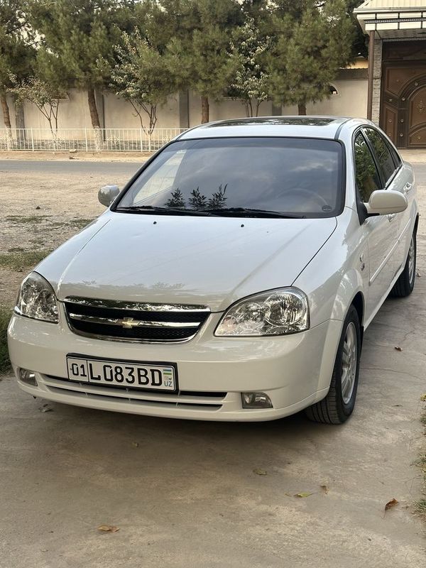 Ласетти сотилади 2012