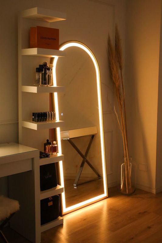 Большое зеркало с LED подсветкой напольное 160х50 см Большое зеркало с LED подсветкой напольное 160х50 см