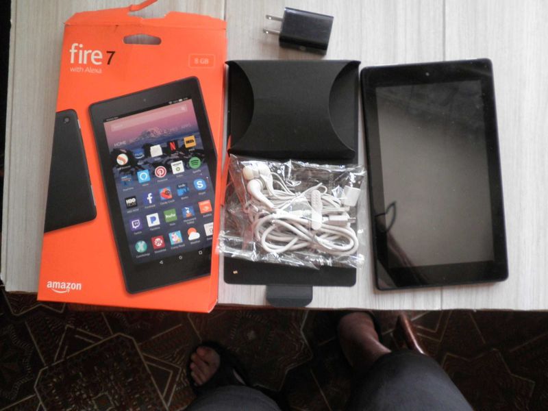 Планшет Amazon fire 7 Планшет Amazon fire 7