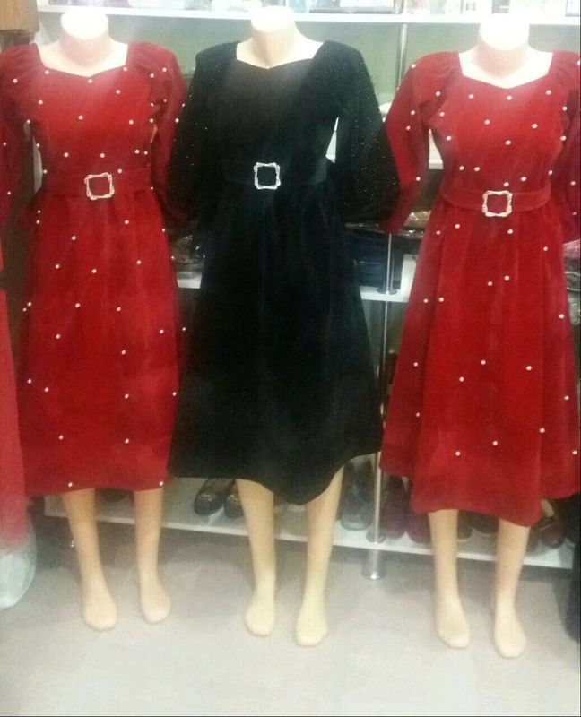 Ayollar oqshom liboslari Ayollar oqshom liboslari