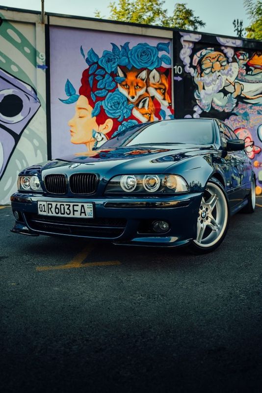 Продаётся BMW E39 523I