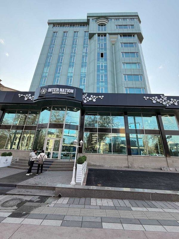 Продаётся Здание в Центре 6 777 м² Продаётся Здание в Центре 6 777 м²