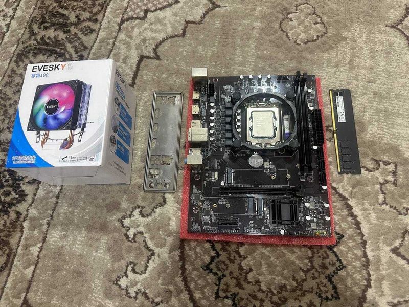 Почти новые комплекты/ H610 + i3 12100f +Куллер+ 16 gb ddr4 3200mhz Почти новые комплекты/ H610 + i3 12100f +Куллер+ 16 gb ddr4 3200mhz