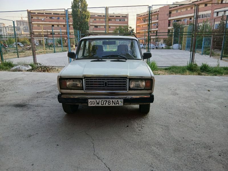 Vaz 2107 sotiladi Vaz 2107 sotiladi
