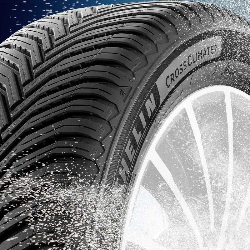 Продаётся Michelin 245/40R19 98Y XL CROSSCLIMATE 2