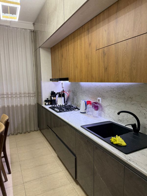 Olmazor city arenda 9 etajka 4 etaj 3 komnata Olmazor city arenda 9 etajka 4 etaj 3 komnata