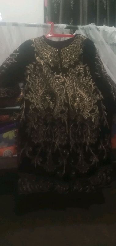chekmali kastum kiyilmagan chekmali kastum kiyilmagan